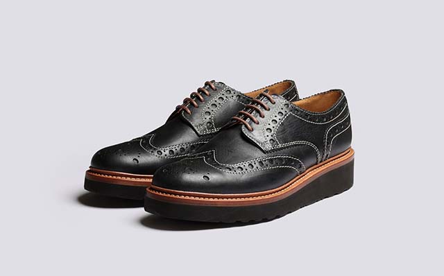 Grenson Archie Mens Brogues in Black Leather GRS114078